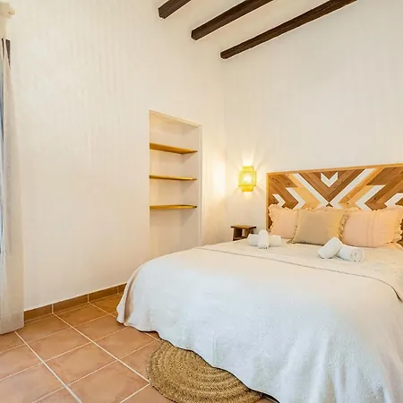 La Iaia Rosita Preciosa Casa Tradicional *